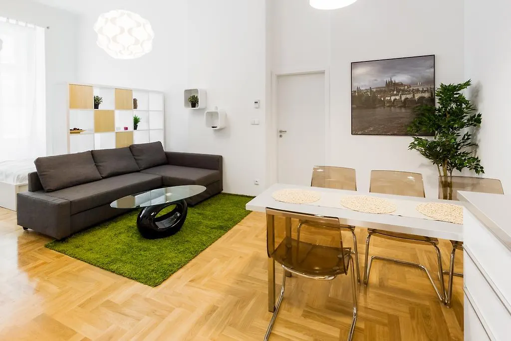Apartment Jindrisska Praga