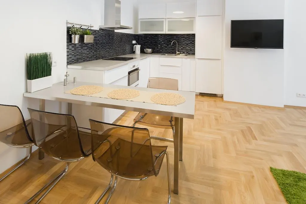 Apartment Jindrisska Praga
