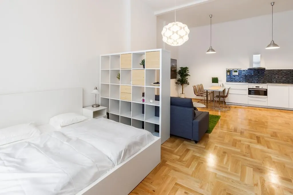 Apartment Jindrisska Praga